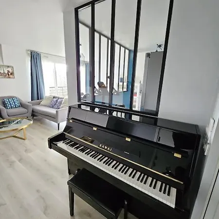 Luminous Close To Paris Rer A Apartamento *